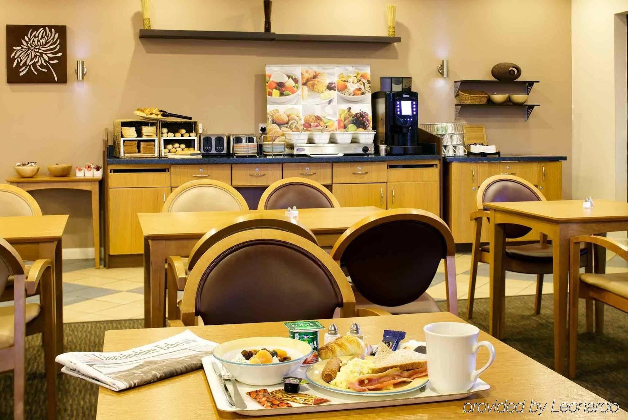 Ibis Lincoln Hotel North Hykeham Exterior foto